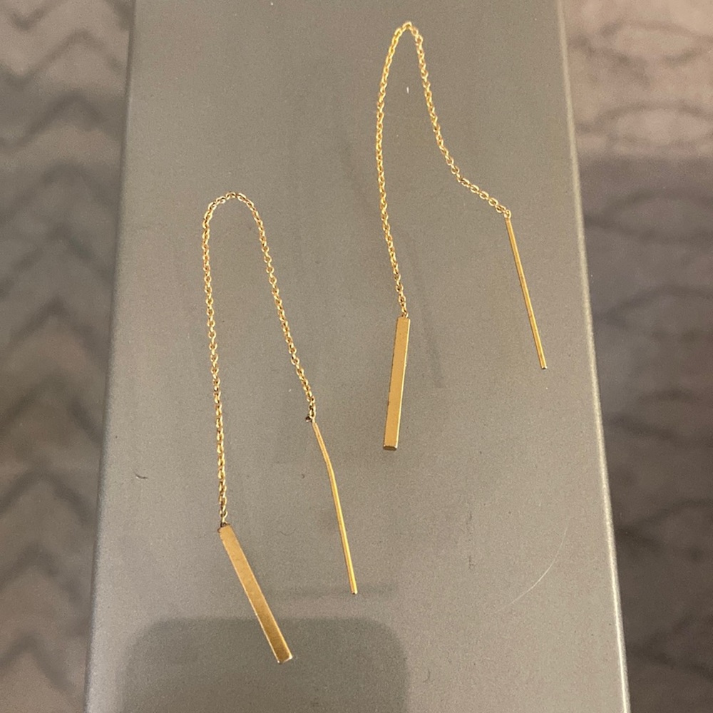 Gold chain pull through earrings